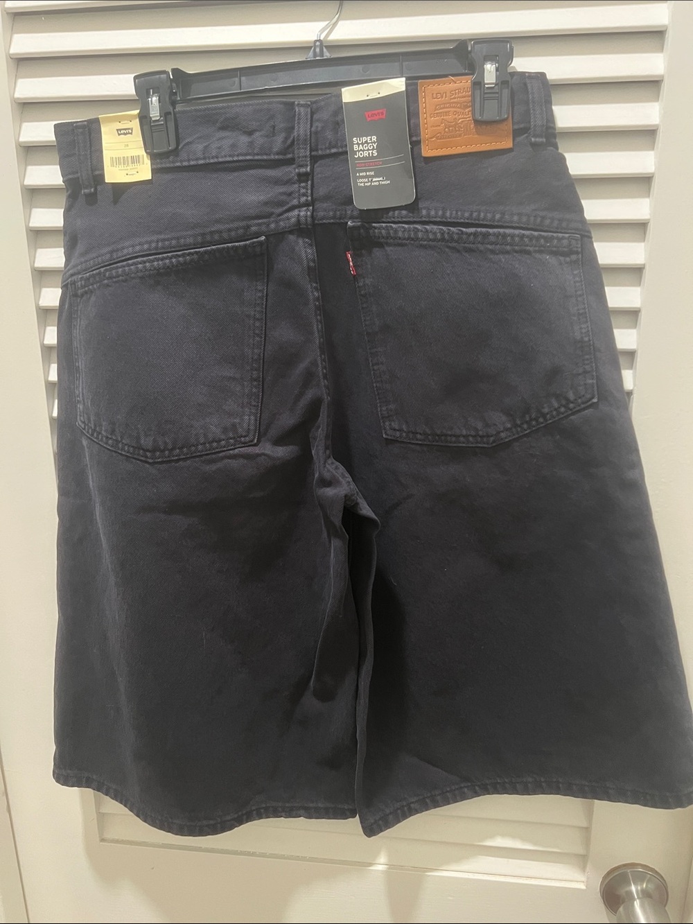 Levi's Black Extra Baggy Jorts - Picture 8 of 9